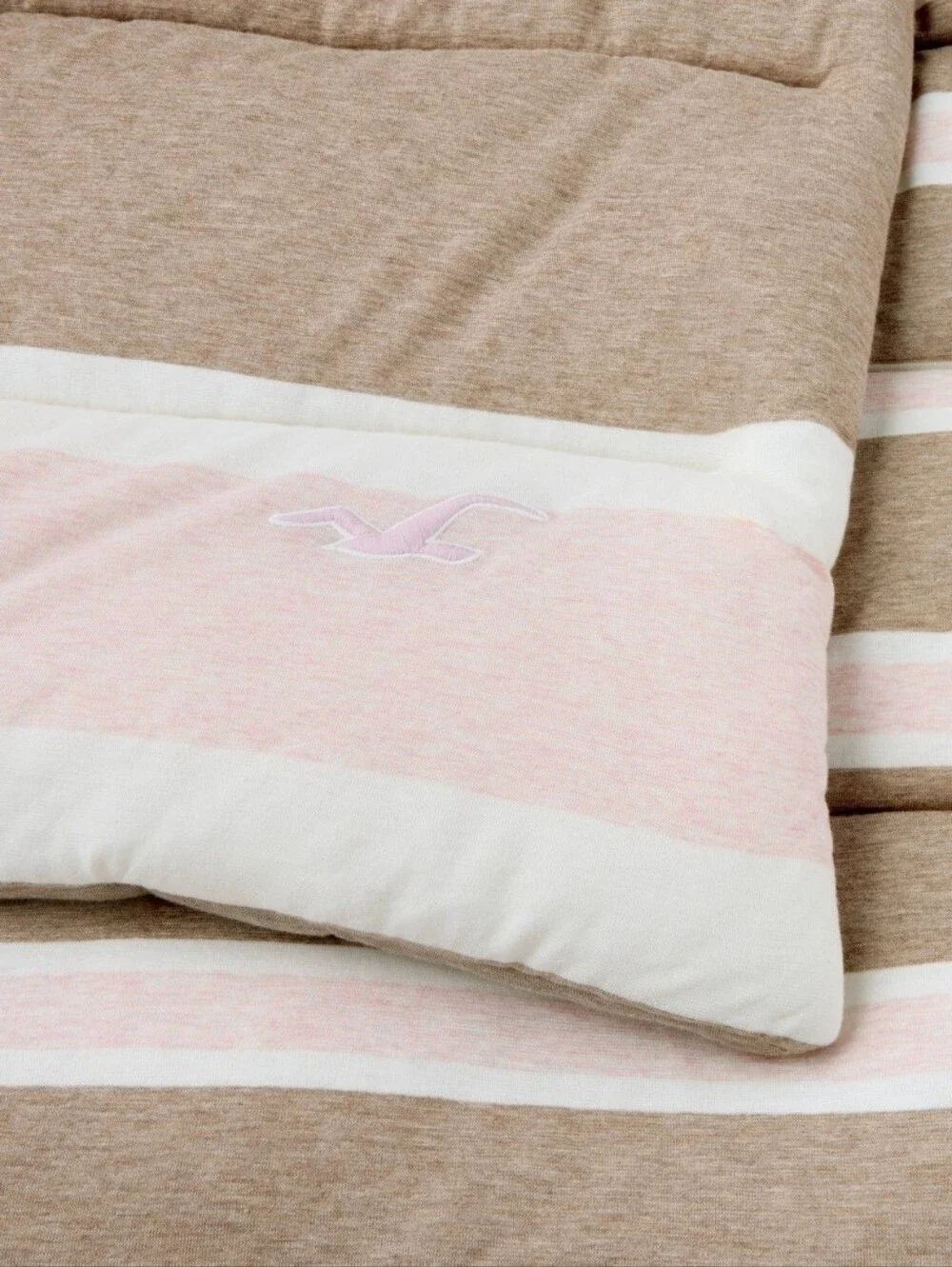 Full/Queen Hollister Cali Reversible Jersey Puff Comforter Set Pink/Brown Stripe
